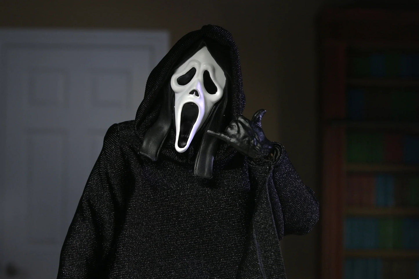 PREVENTA NECA Ghostface: Ultimate Ghost Face Returns 7" Scale Action Figure