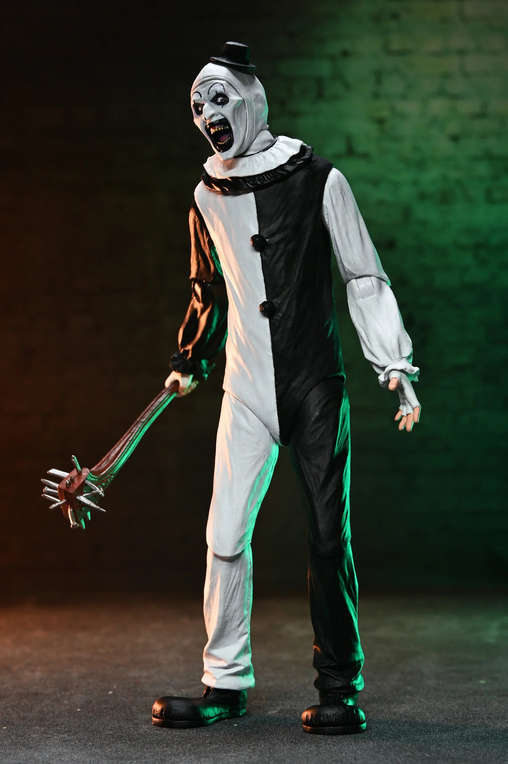 PREVENTA NECA Terrifier 2: Ultimate Art the Clown and The Little Pale Girl 7" Scale Action Figure 2-Pack