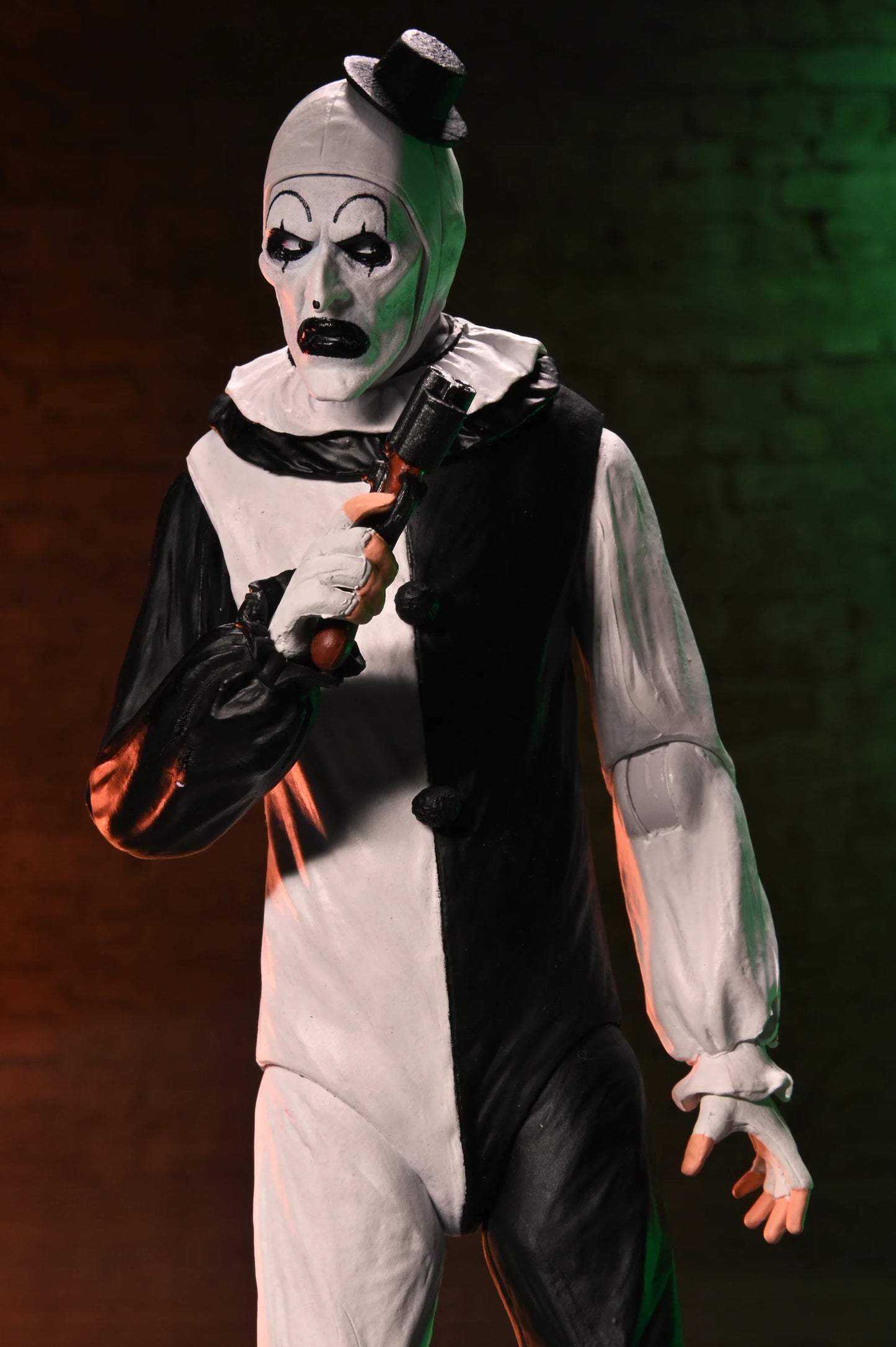 PREVENTA NECA Terrifier 2: Ultimate Art the Clown and The Little Pale Girl 7" Scale Action Figure 2-Pack