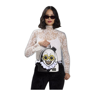 PREVENTA Loungefly Mini Mochila Terrifier: Art the Clown Cosplay Brilla en la Oscuridad - Exclusiva