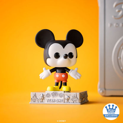 Funko Pop Classics: Mickey Mouse (01C)