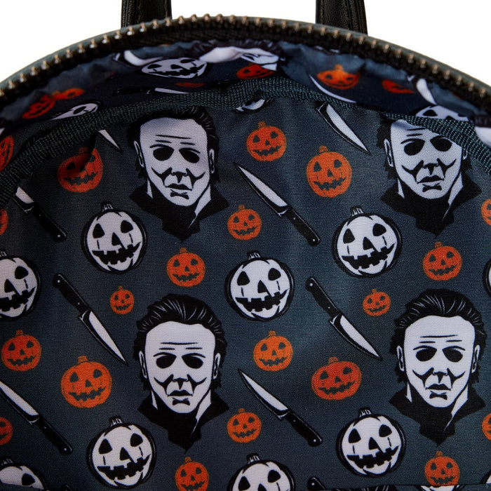 PREVENTA Loungefly Halloween Michael Myers Cosplay Glow-in-the-Dark Mini-Backpack