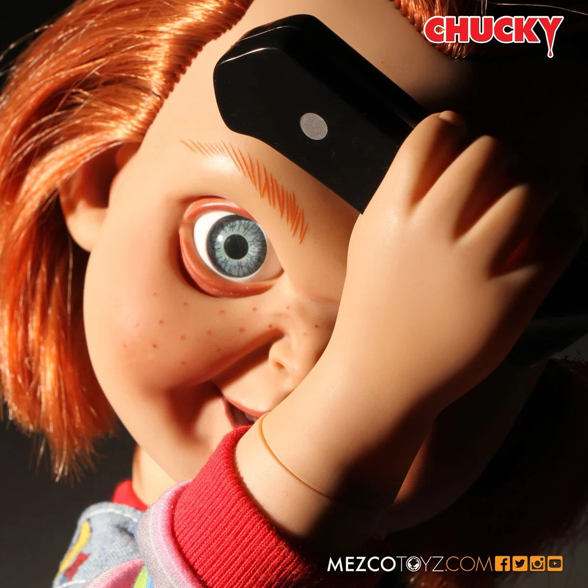 Mezco Toyz Child's Play: Sneering Chucky Talking Doll