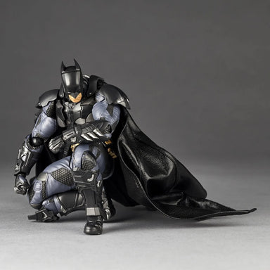 Kaiyodo Revoltech Amazing Yamaguchi: Batman Arkham Knight Action Figure — imagen 10