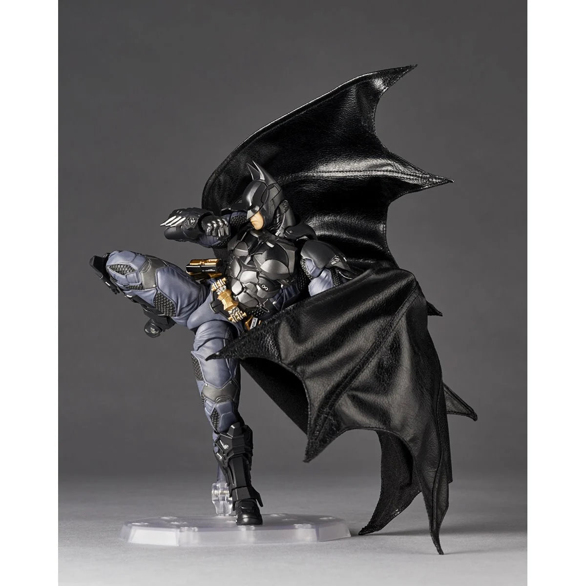 Kaiyodo Revoltech Amazing Yamaguchi: Batman Arkham Knight Action Figure — imagen 9